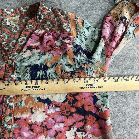 Fig And Flower Button Up Shirt Women PM‎ Floral Semi Sheer Roll Tab Sleeve - Picture 11 of 13
